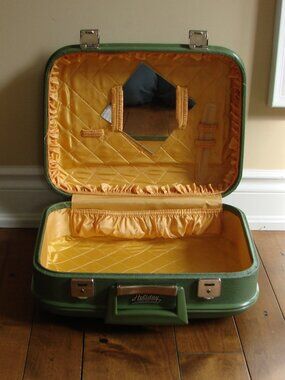 Vintage Holiday Luggage Montreal Avocado Green Suitcase Cosmetic Storage